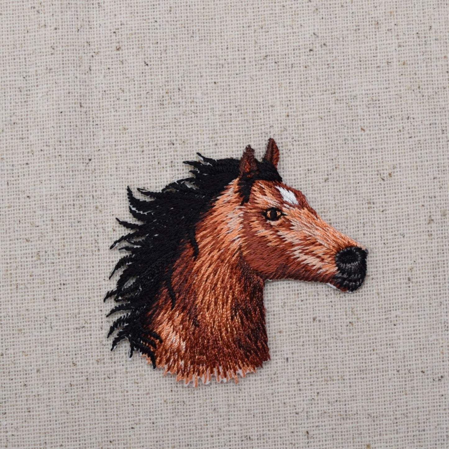 Horse Head - Facing Right - Iron On Applique  - Embroidered Patch - 1119561