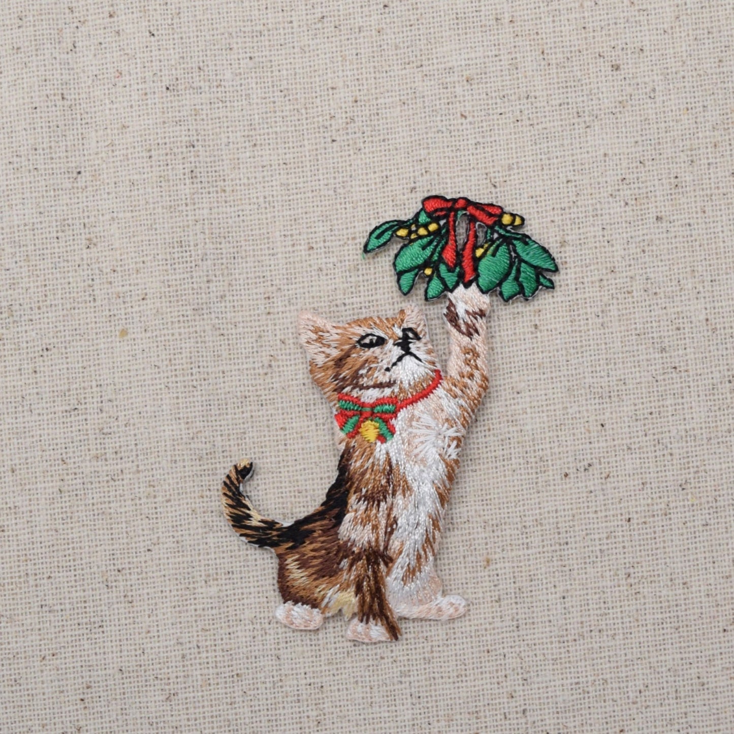 Christmas Kitten - Playing with Mistletoe - Iron on Applique - Embroidered Patch - 694297B