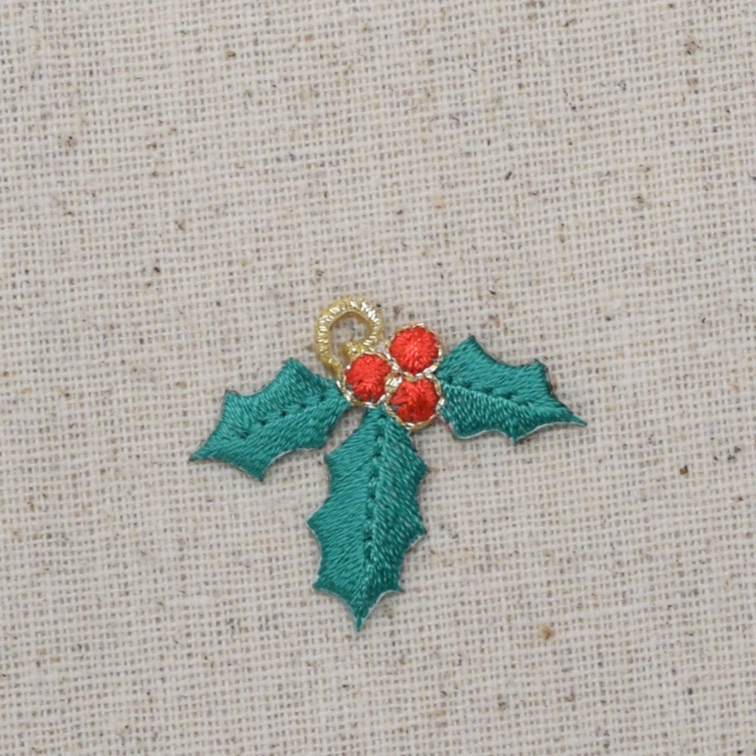 Christmas - Small - Holly Berries - Iron on Applique - Embroidered Patch - 1511102A