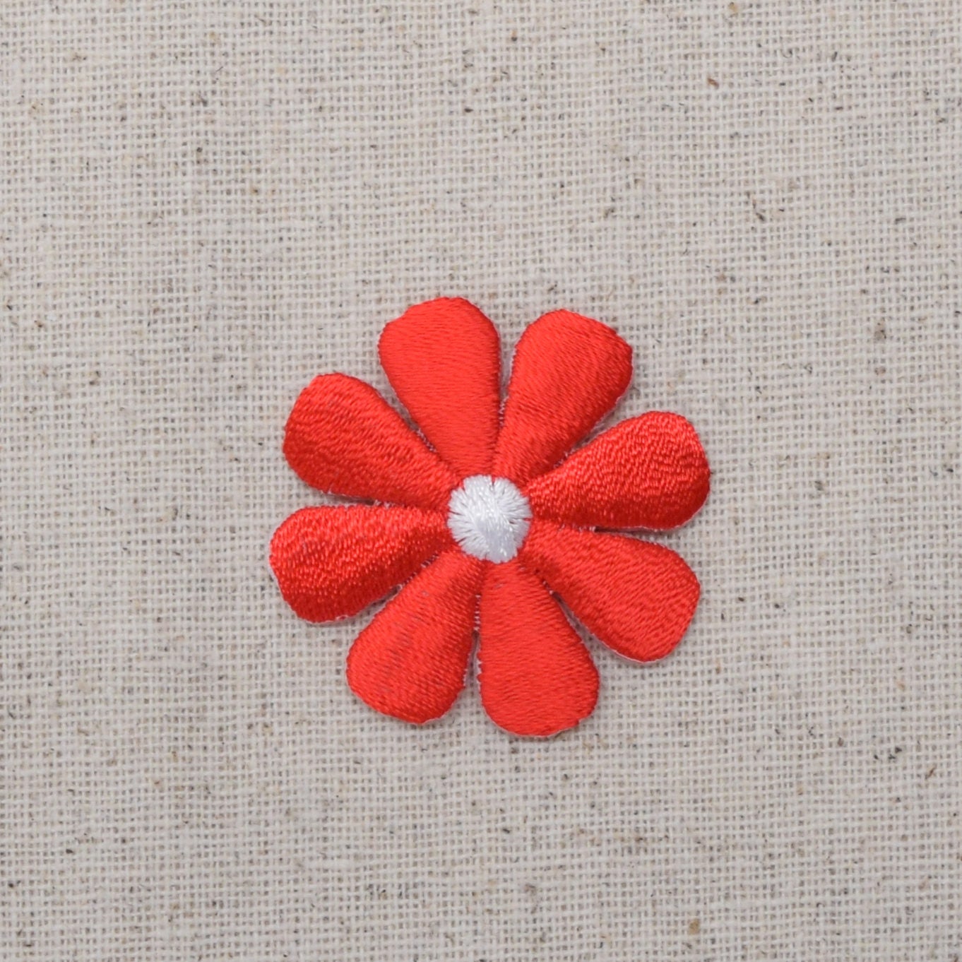 Daisy Flower - Color Choice: White Turquoise Blue, Hot Pink, Light Pink, or Red - Iron on Applique - Embroidered Patch - 694072