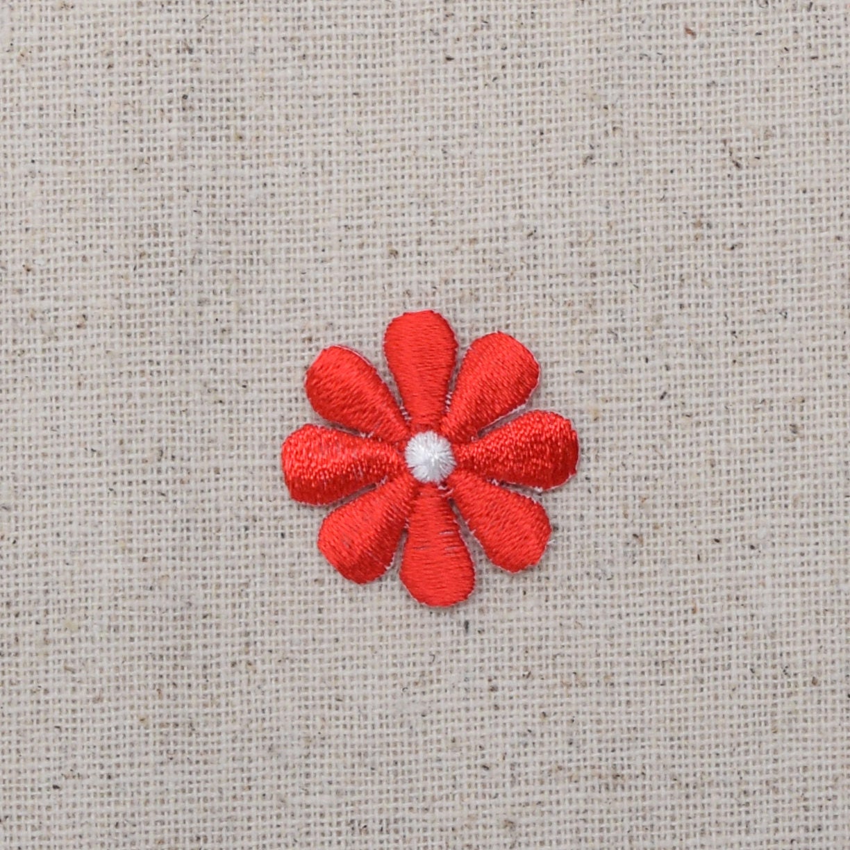 Small - Daisy Flower - COLOR CHOICE: Fuchsia, Turquoise Blue, White, Red, Light Pink- Iron on Applique - Embroidered Patch - 694071