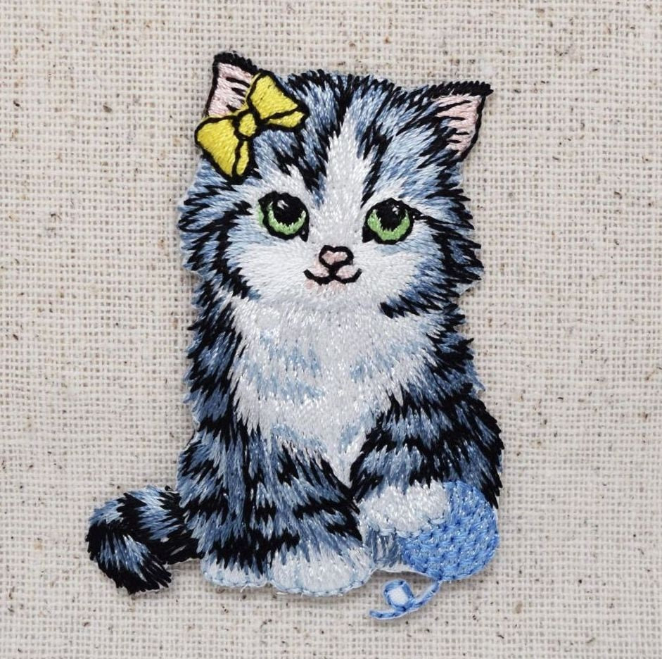 Cat with Blue Yarn Ball - Kitten - Pets - Iron on Applique - Embroidered Patch - 1142462-A