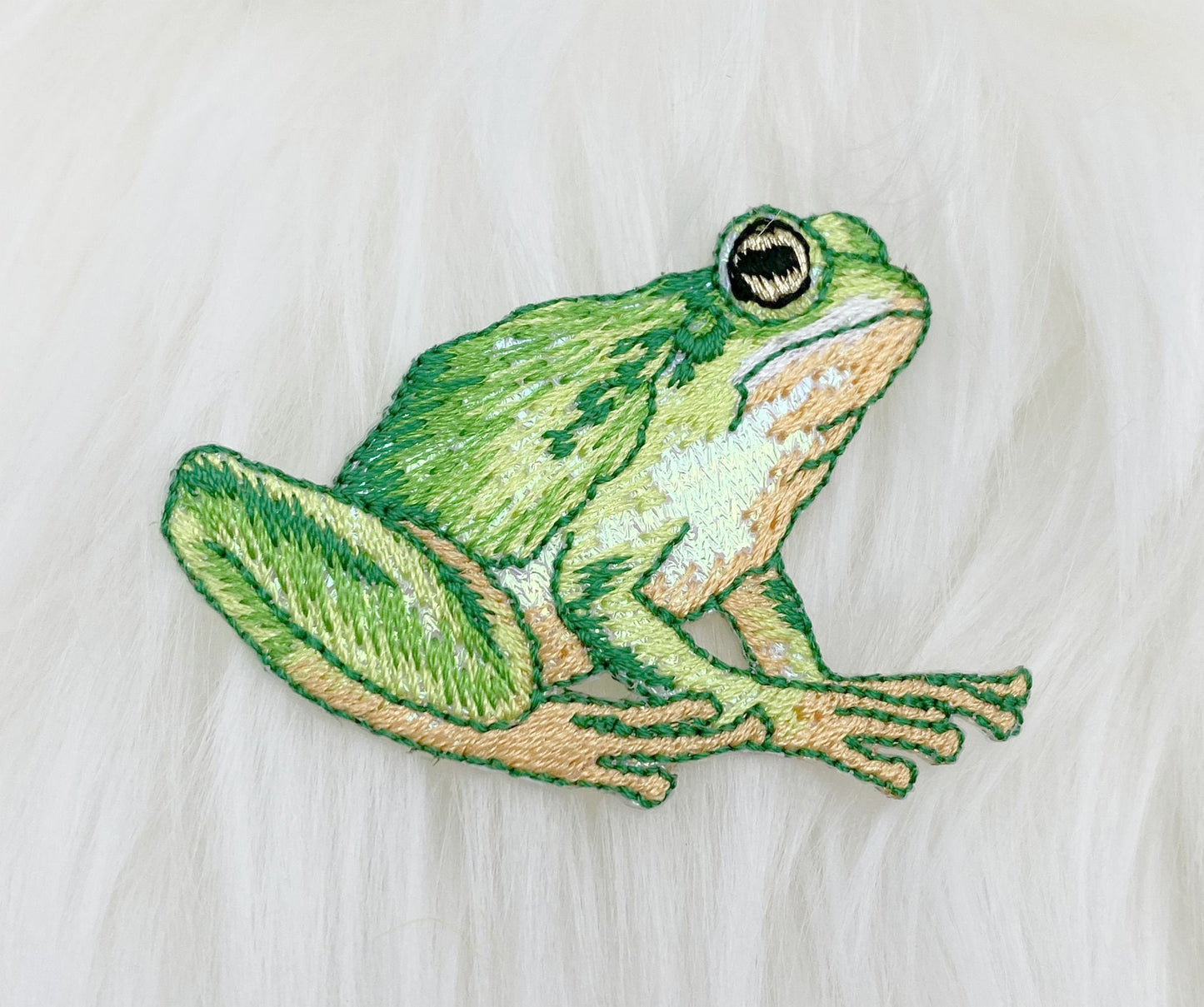 Frog - Realistic - Shimmery - Iron on Applique - Embroidered Patch - 156194A