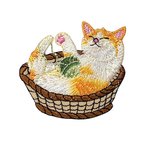 Cat in Basket, Playing with Yarn Ball, Pets, Kitten, Embroidered, Iron on Patch