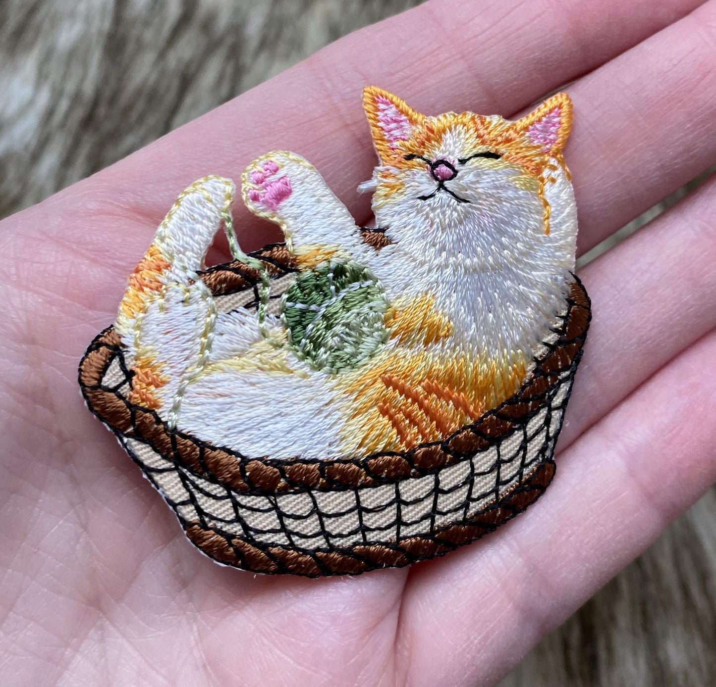 Cat in Basket, Playing with Yarn Ball, Pets, Kitten, Embroidered, Iron on Patch