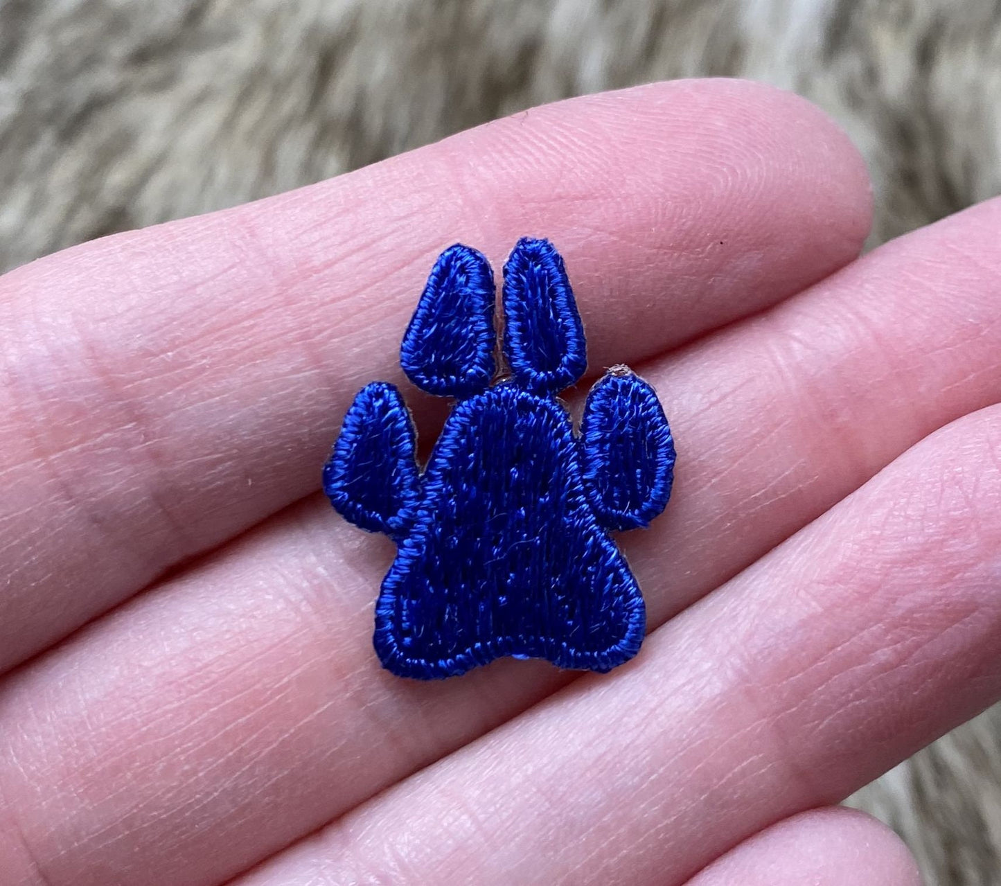 1" Paw Print