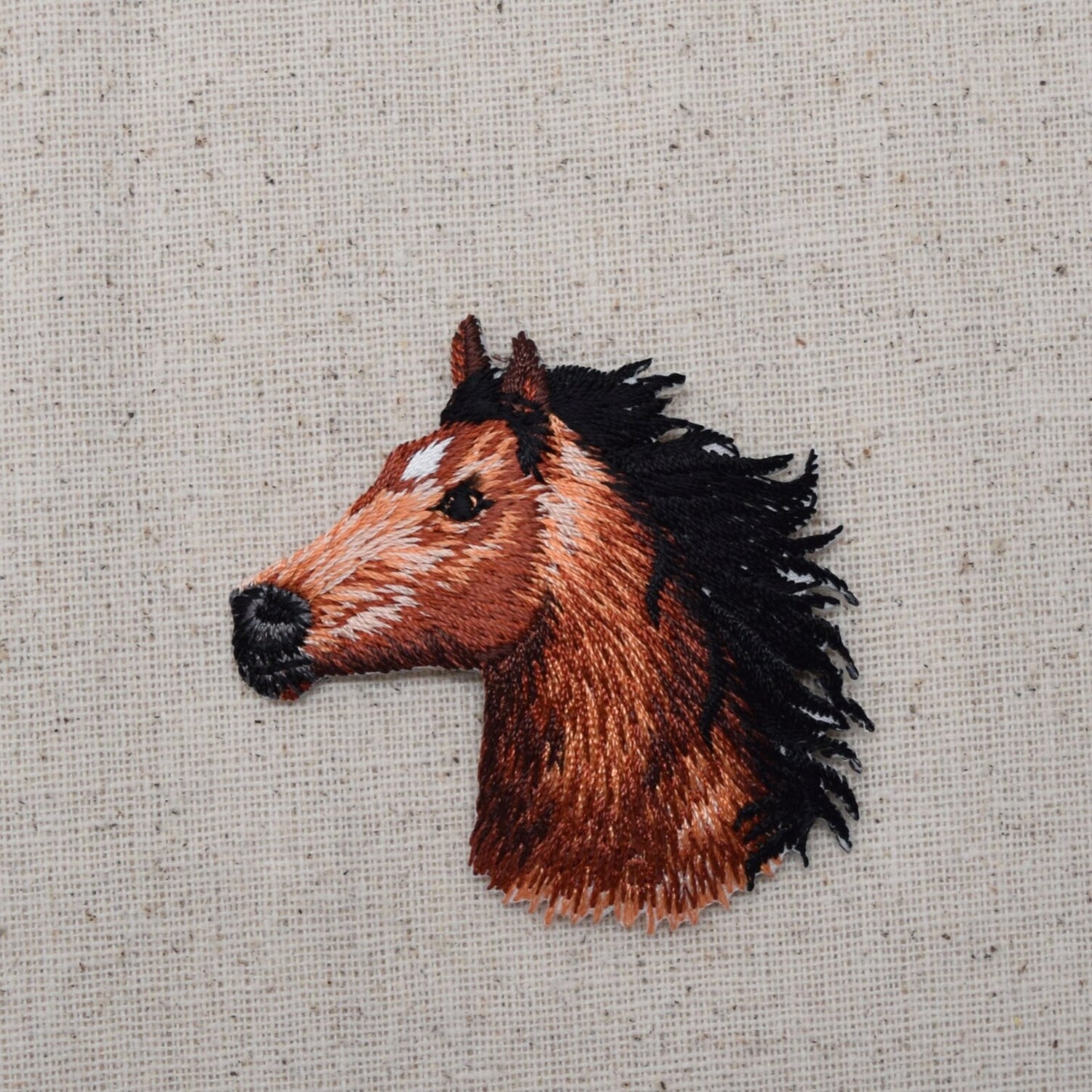 Horse Head - Facing Left - Embroidered Patch - Iron on Applique - 155466A