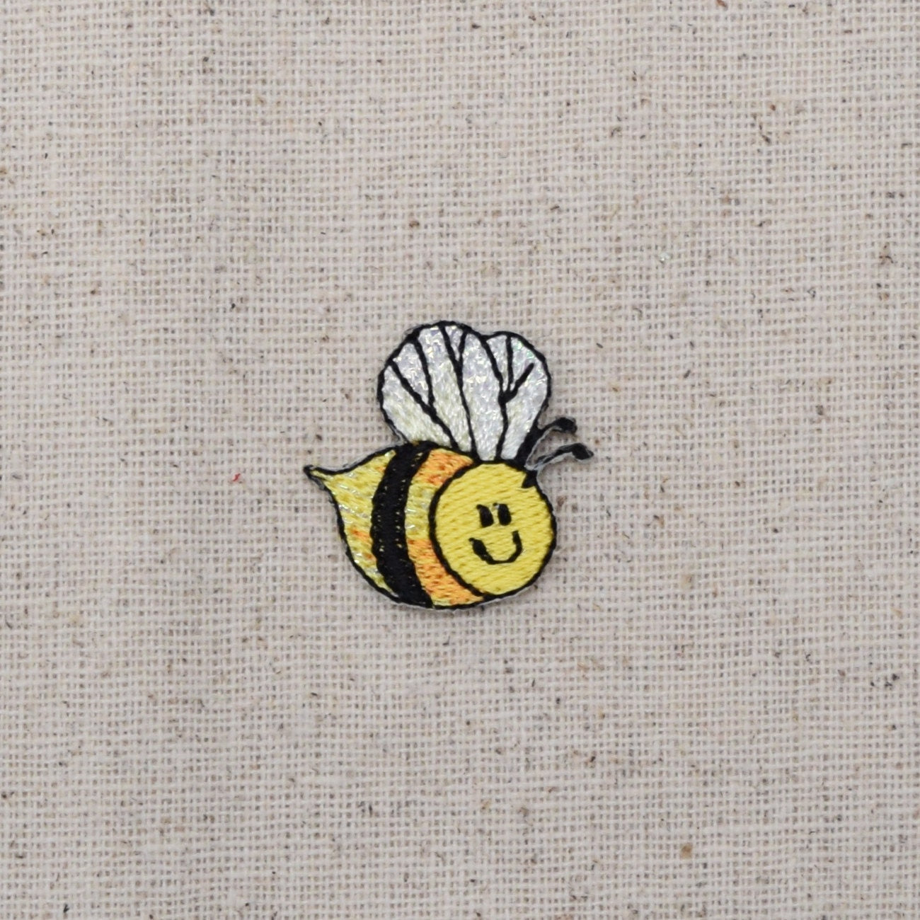 Small Bumble Bee - Smiling - Flying Right - Iron on Applique - Embroidered Patch - 156481A